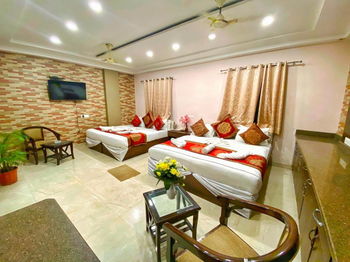 Hotel Midcity Varanasi Exterior photo